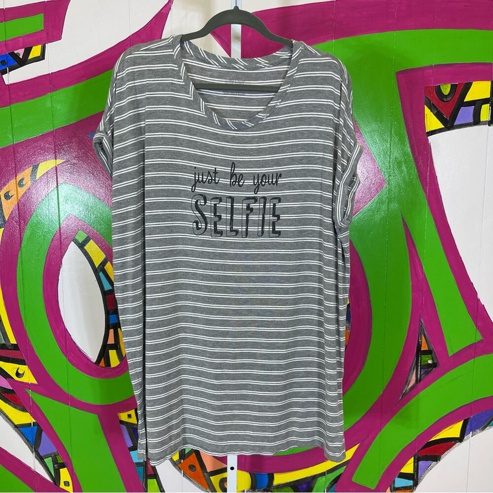 Jasmine & Ginger, Just Be Your Selfie, Striped Oversized Shirt. Size Large.